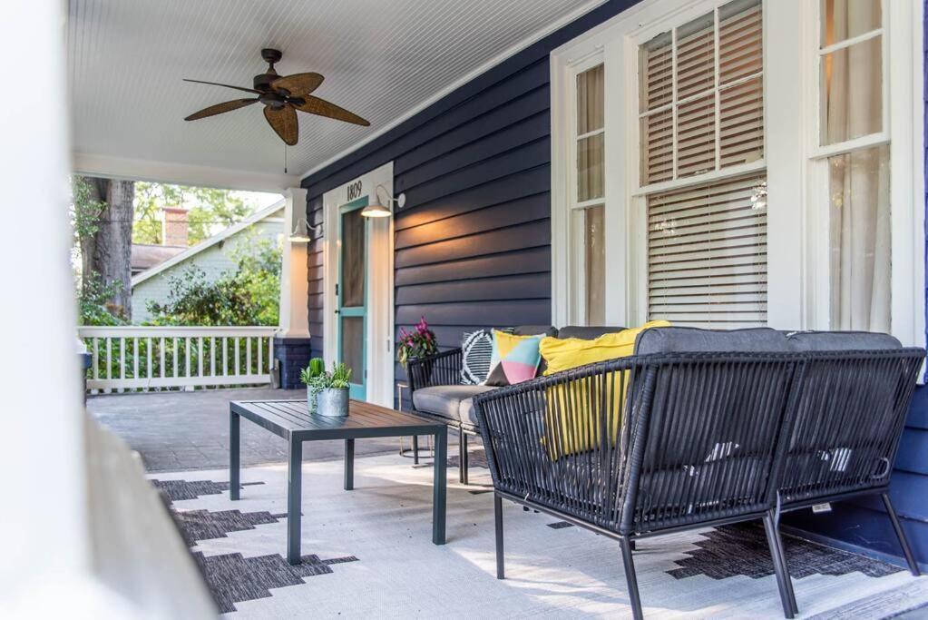 Elizabeth Bungalow, Fenced Yard, Fireplaces, Grill Holiday home *